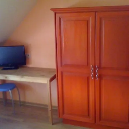 Aux Massotais Otel