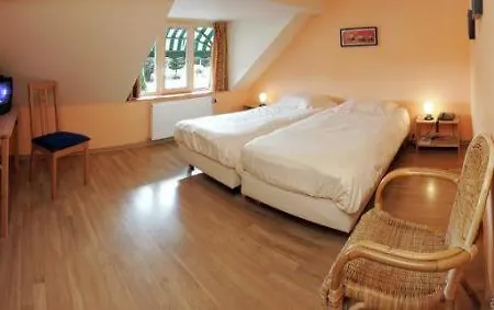 Aux Massotais Petites Tailles